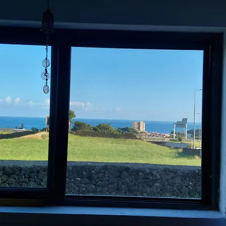 Ocean View Flat *