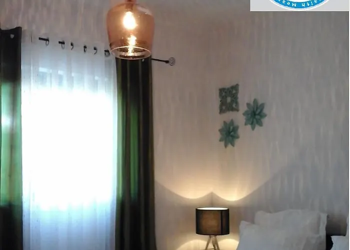 Ocean View Flat דירה *